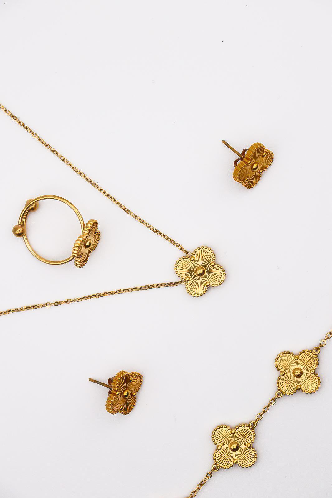 Clover sets-Inspired Gold Jewelry Set – 18K Gold-Plated Clover (Last sets Comes without Earrings‼️)