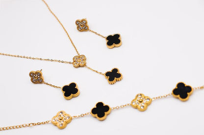 Black Clover sets (limited in stock ‼️) (without Necklace)