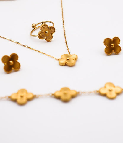Clover sets-Inspired Gold Jewelry Set – 18K Gold-Plated Clover (Last sets Comes without Earrings‼️)