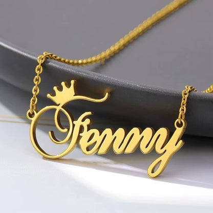 Thick custom name necklace with crown